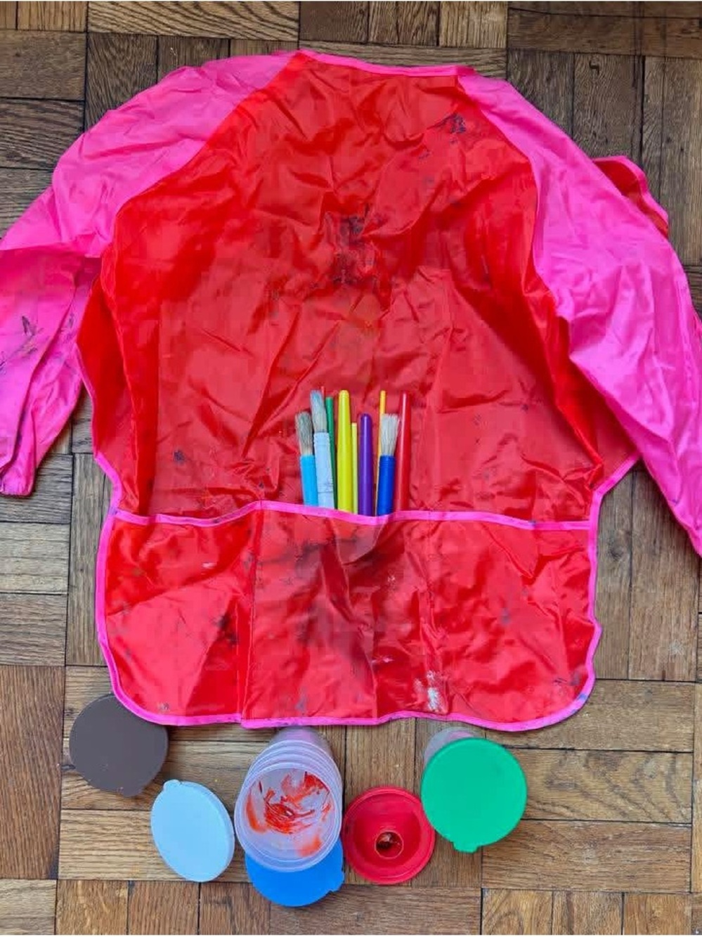 Children's Paint Smock in Bright Red and Pink with accessories!